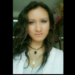 Meet your Posher, Lorena